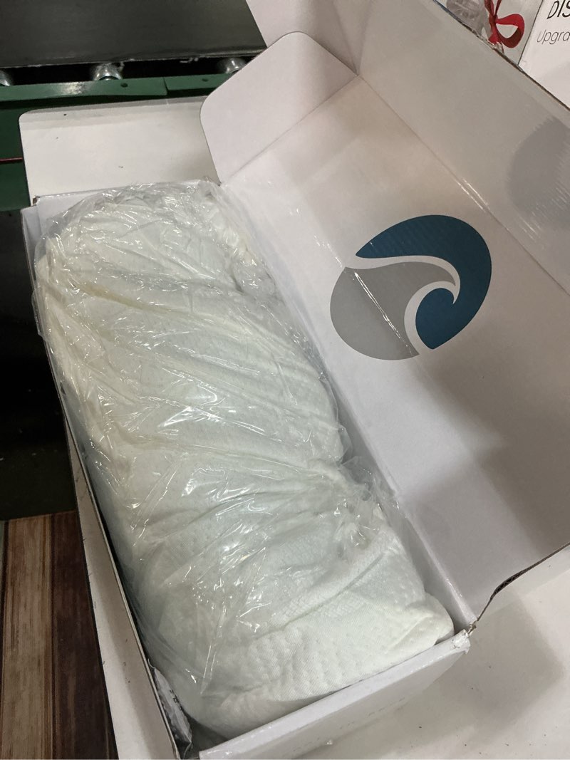Condition photo showing Good Condition for bluewave bedding ultra slim gel memory foam pillow for stomach and back sleepers - thin, flat design for cervical neck alignment and deeper sleep (2.75-inches height, standard size) 2.75"h ultra slim (standard)