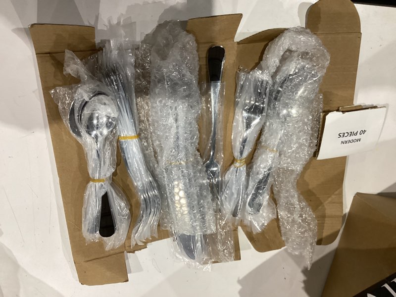 STILLOYE Silverware Set Piece Heavy Duty Stainless Steel Flatware Utensils Cutlery Set Including Steak Knife Fork and Spoon, Dishwasher Safe, Gift Package for Wedding Housewarming