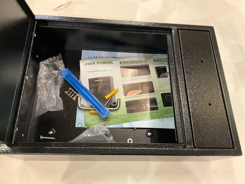 Condition photo showing New/Like New for Lock Box, Safe Box