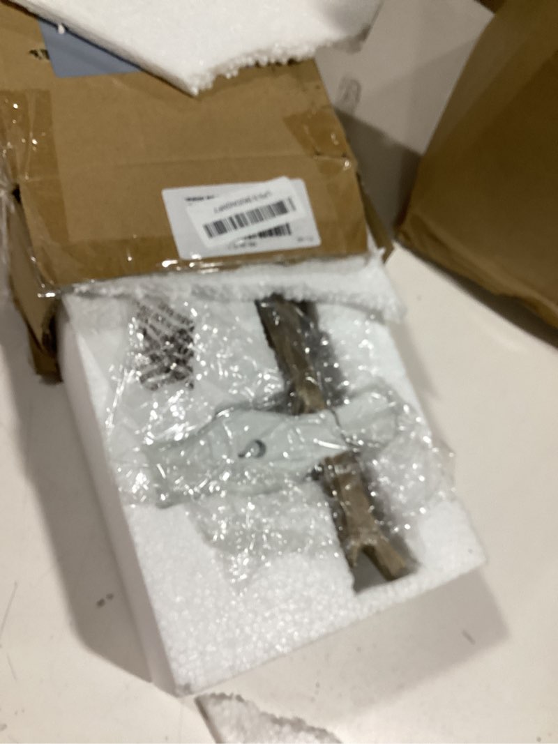 Condition photo showing Good Condition for creative resin 3 birds hooks coat hooks, wall mounted hook rack, versatile storage for keys, towels, coats, hats (white) white 3 bird