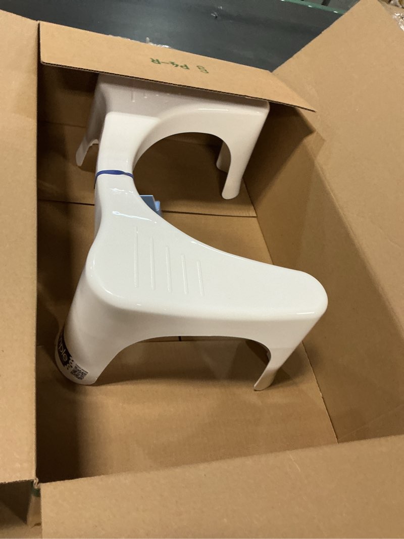 Condition photo showing New/Like New for Squatty Potty Simple Curve Bathroom Toilet Stool 7" White