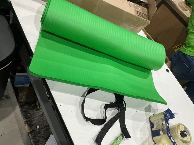 Condition photo showing Good Condition for  yoga mat