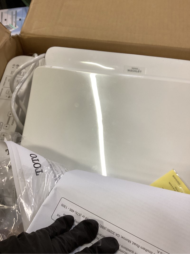 Condition photo showing Good Condition for toto® washlet® c5 electronic bidet toilet seat with premist and ewater+ wand cleaning, round, cotton white - sw3083#01 cotton white c5round