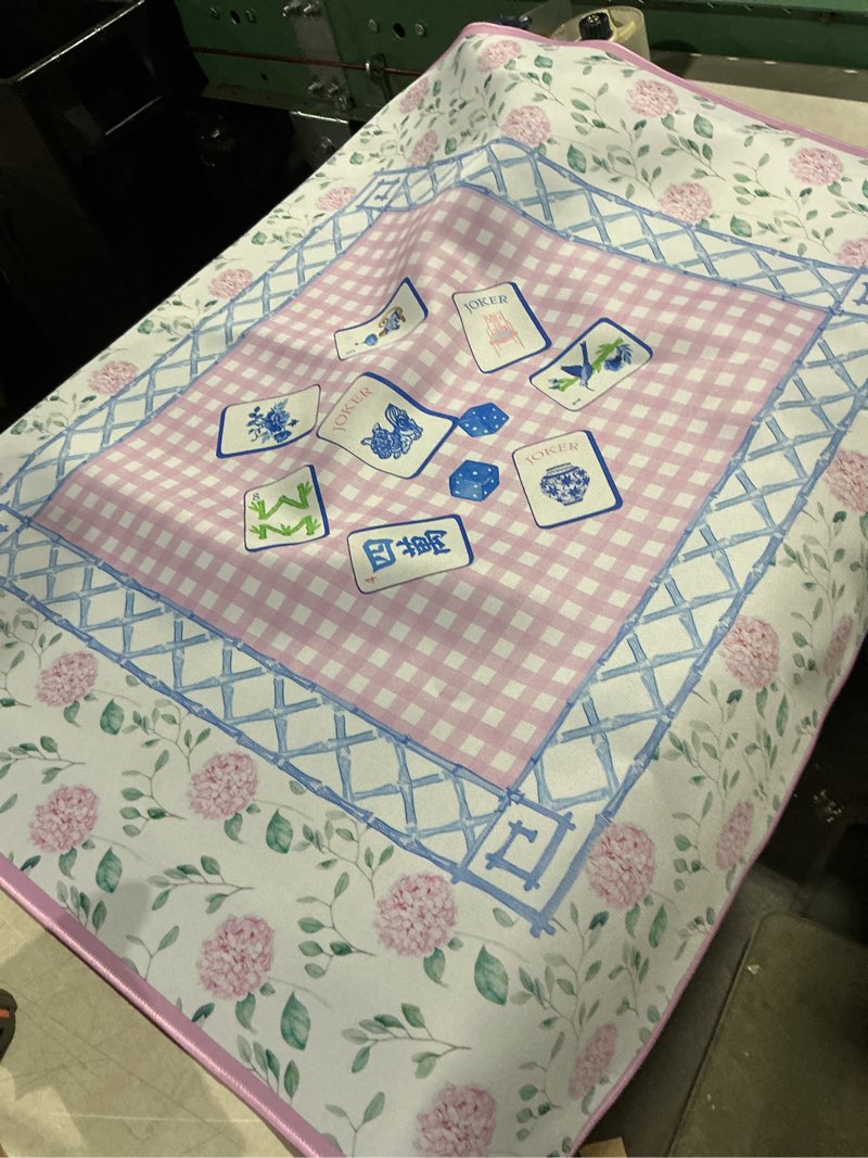Condition photo showing As Is for chinese-style mahjong mat with pink hydrangeas (gifts) — 31.5 x 31.5 inches — blue & pink floral mahjong table mat — table cover