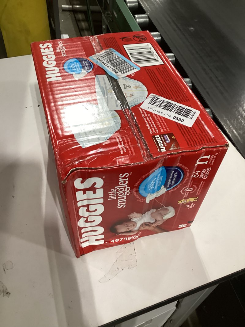 Huggies Size Newborn Diapers, Little Snugglers Baby Diapers, Size Newborn (up to 10 lbs), 84 Count, 