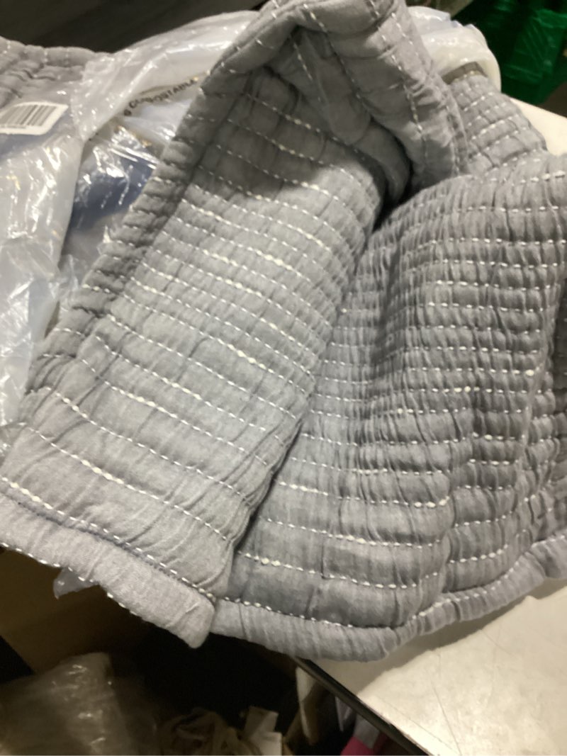 Condition photo showing Good Condition for quince organic cotton channel stitch coverlet king set. blue