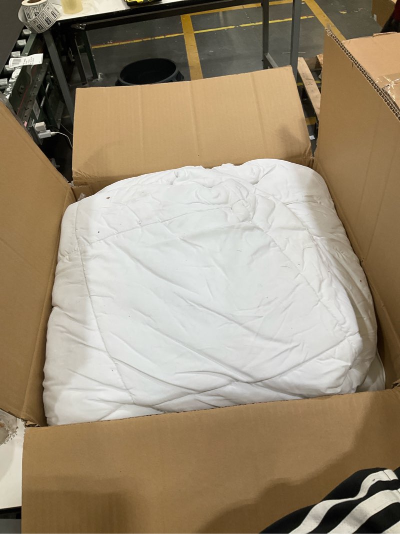 Condition photo showing Good Condition for litanika white oversized king comforters super king size, 3 pieces lightweight solid bedding comforter set, all season fluffy bed set (120x120in comforter & 2 pillowcases) bright white super king
