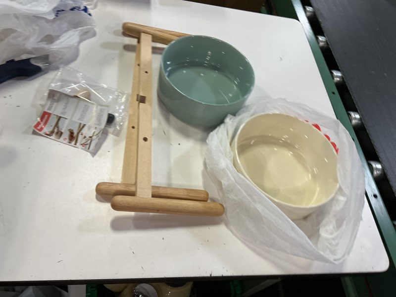 Condition photo showing Good Condition for spunkyjunky ceramics raised dog bowl with wooden stand - double 28.7oz cream white bowls for small medium dogs