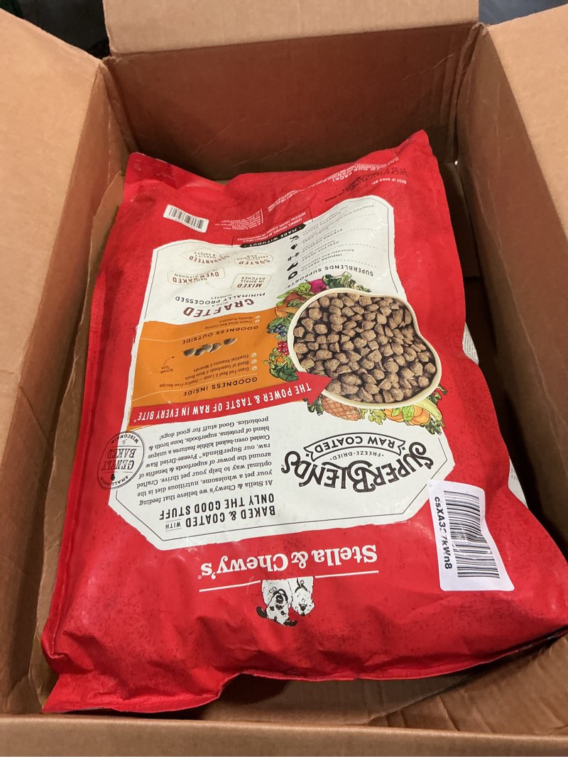 Condition photo showing New/Like New for (best if used by : 06/15/2026) stella & chewy's superblends raw coated wholesome grains grass-fed beef, beef liver & lamb recipe with superfoods, 21 lb. bag