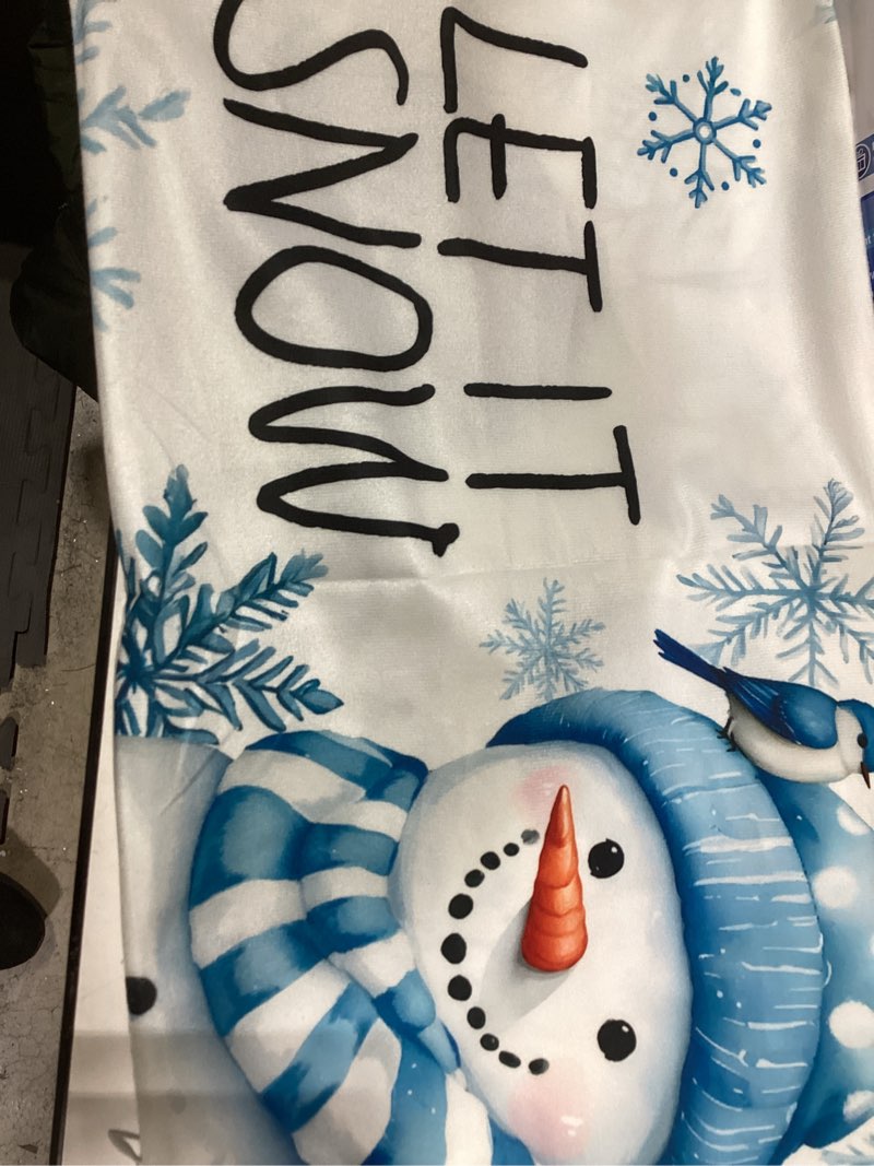 Condition photo showing Good Condition for similar productAVOIN colorlife Let it Snow Snowman Christmas Throw Pillow Cover, 12 x 20 Inch Winter Holiday Cushion Case Decoration for Sofa Couch Red 20\" x 12\" (Pack of 1)