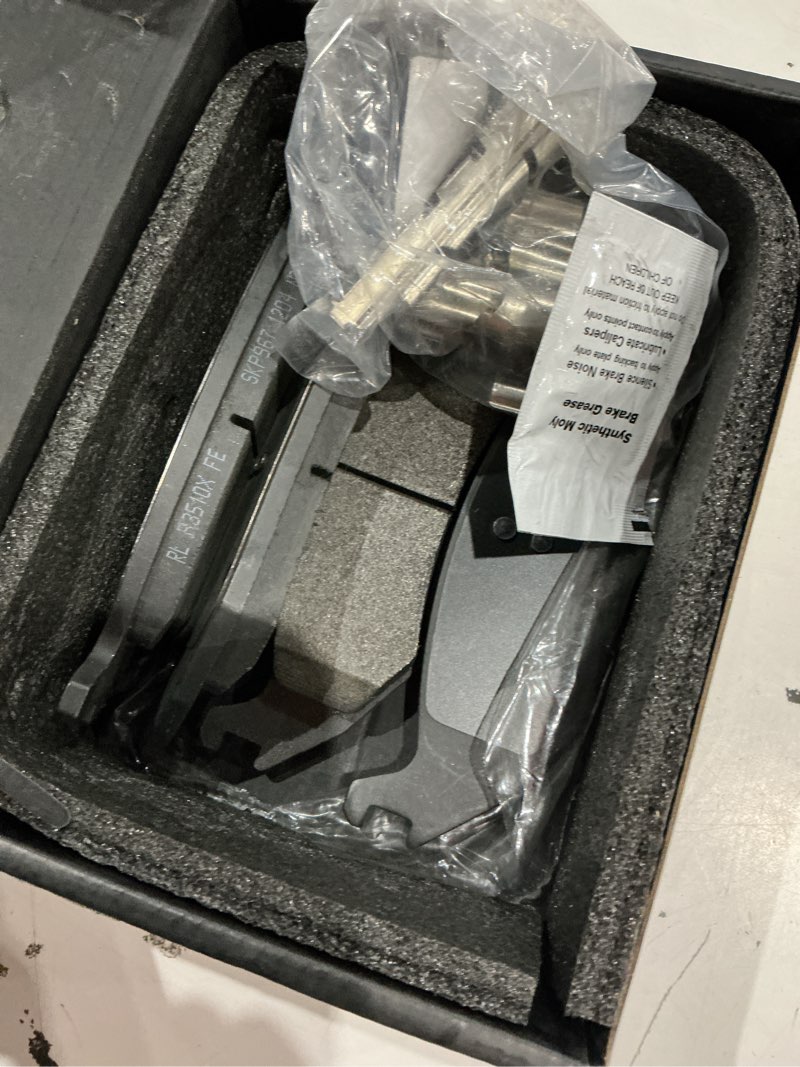 Condition photo showing Good Condition for 4pcs rear semi-metallic brake pads fit for 2006-2010 dodge ram 1500, 2011-2018 ram 1500, 1500 classi