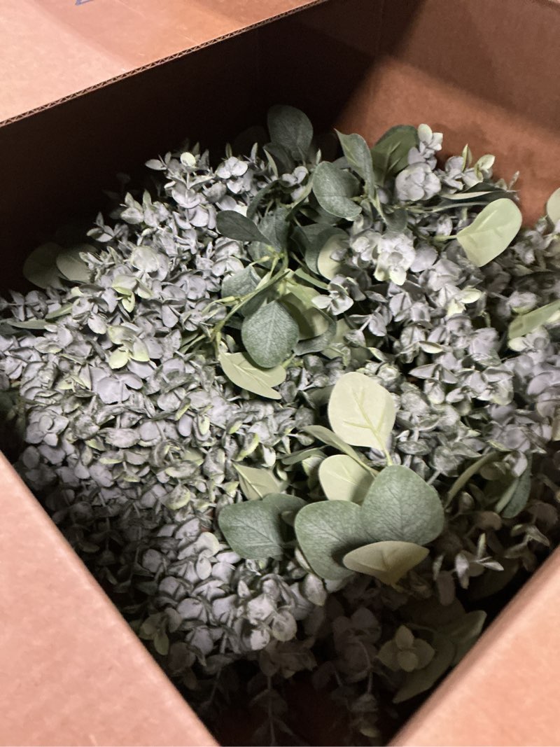 Condition photo showing Good Condition for winlyn 5.9' long faux silver dollar eucalyptus leaves greenery artificial garland in grey green for wedding arch swag backdrop doorways table runner indoor outdoor