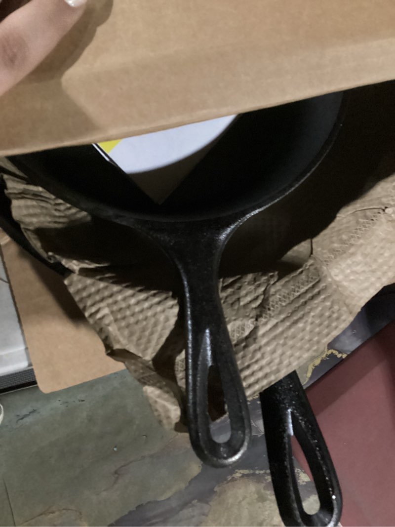 Condition photo showing Good Condition for Lodge Pre-Seasoned Cast Iron Skillet Set - Set Includes 8 Inch Skillet, 10.25 Inch Skillet, and 12 inch Skillet - 3 Piece