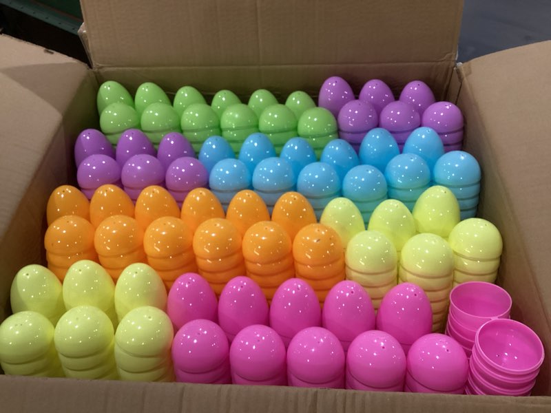 Condition photo showing Good Condition for joyin 3.15" pastel easter eggs, 500pcs large plastic eggs, empty colorful fillable eggshells for easter hunt, party favor, basket stuffers filler, classroom prize supplies