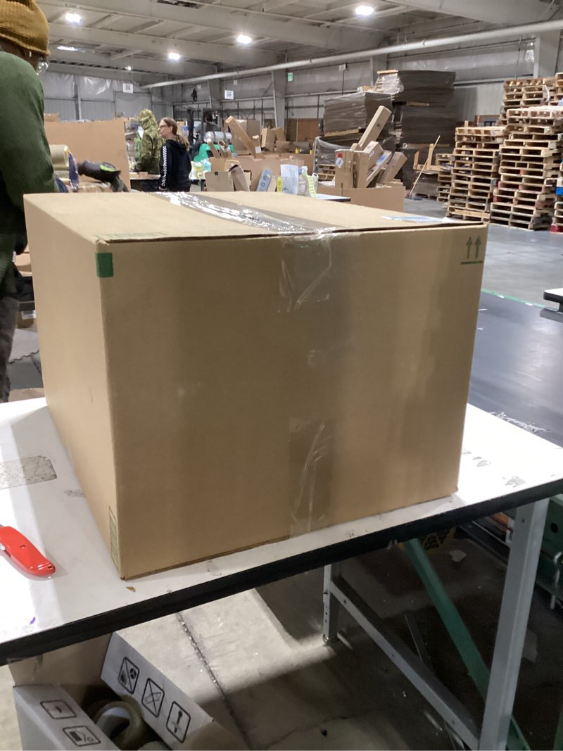 Condition photo showing Good Condition for Amazon Basics 40°F Cold Weather Two-Person Sleeping Bag for Outdoor Camping, Queen Size XL, 87" x 59