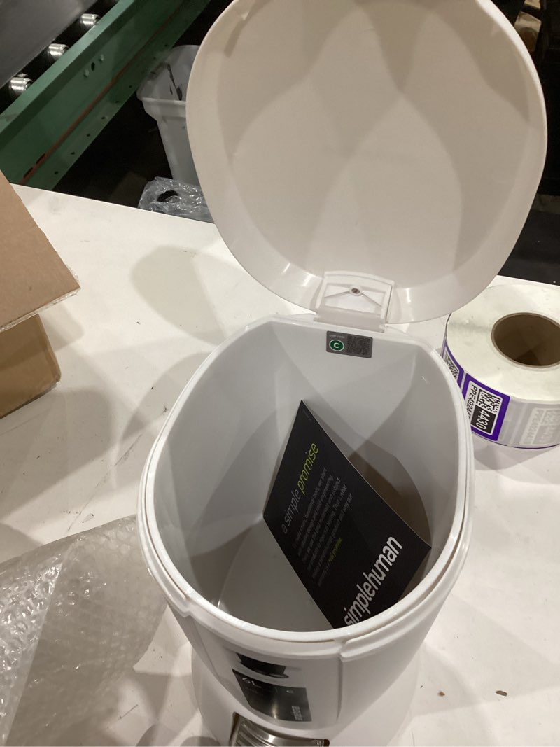 Condition photo showing Good Condition for 6l round step bathroom trash can with soft-close lid, white plastic
