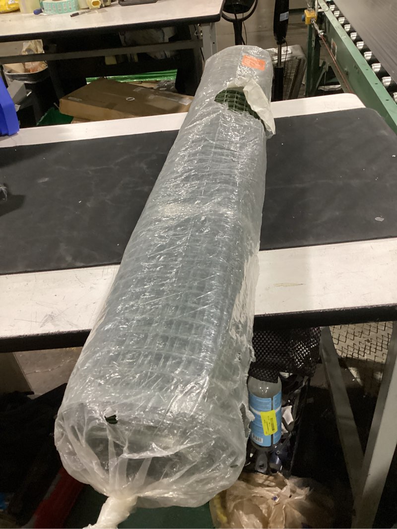 Condition photo showing Good Condition for boen garden fence 40 inch x 25 feet plastic netting barrier, protection for yard, garden for dog or rabbit. green