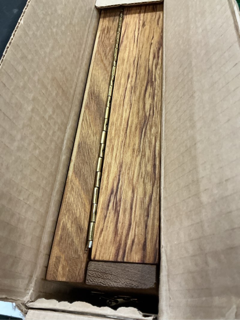 Condition photo showing Good Condition for Jack Richeson French Companion Artist Storage Box, Traditional Style, 13-1/2 x 33-1/2 (Opened), 13-1/2 x 16-3/4 x 2-3/8 (Closed)
