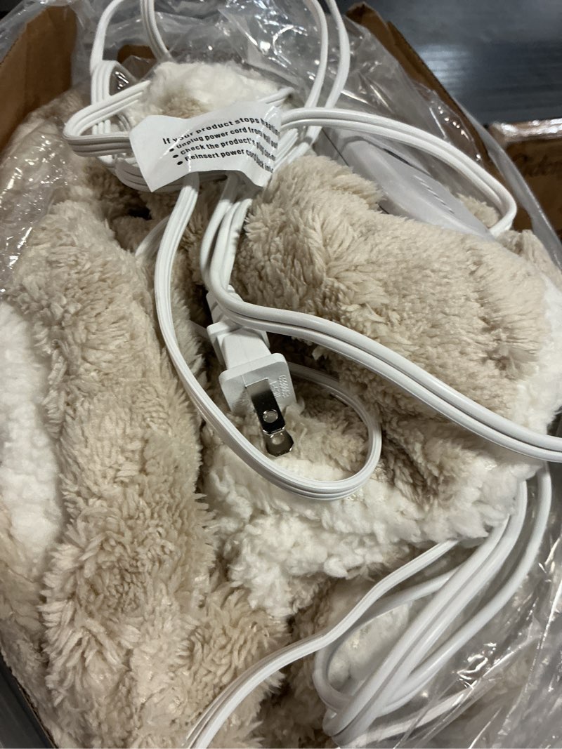 Condition photo showing As Is for Electric Heated Blanket, 3D Patterned Diamond Grid, Twin Size Sherpa Super Cozy Heated Blanket with 5 Heating Levels & 10 Hours Auto Off, Light Khaki