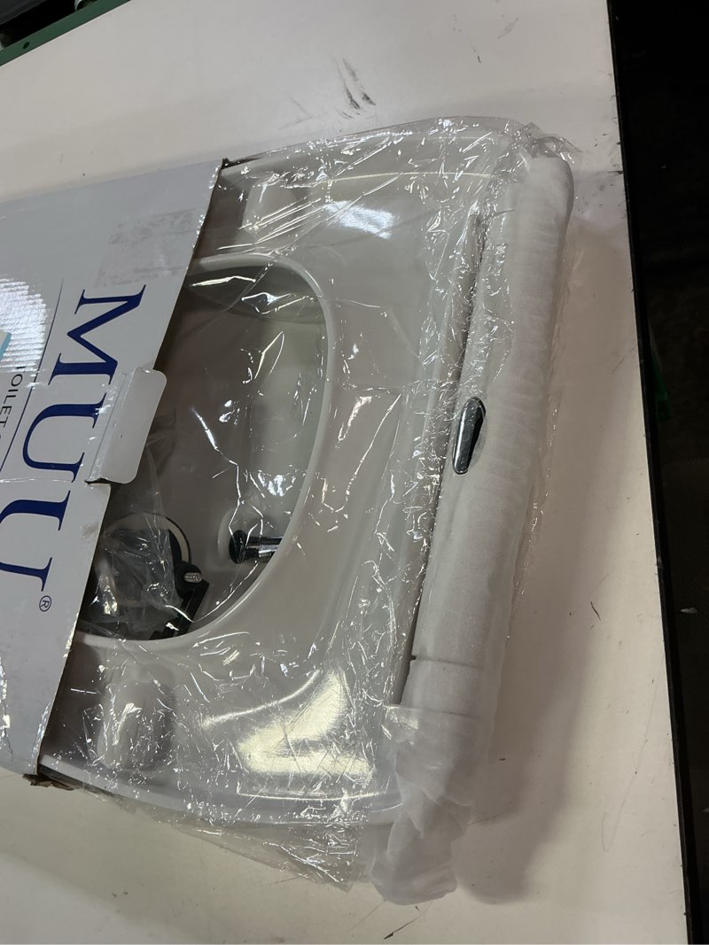 Condition photo showing Good Condition for ynr toilet seat with slow close hinges, standard elongated toilet seat with non-slip seat bumpers, easy to install & clean, heavy duty pp material, fits all toilet brands (y7)