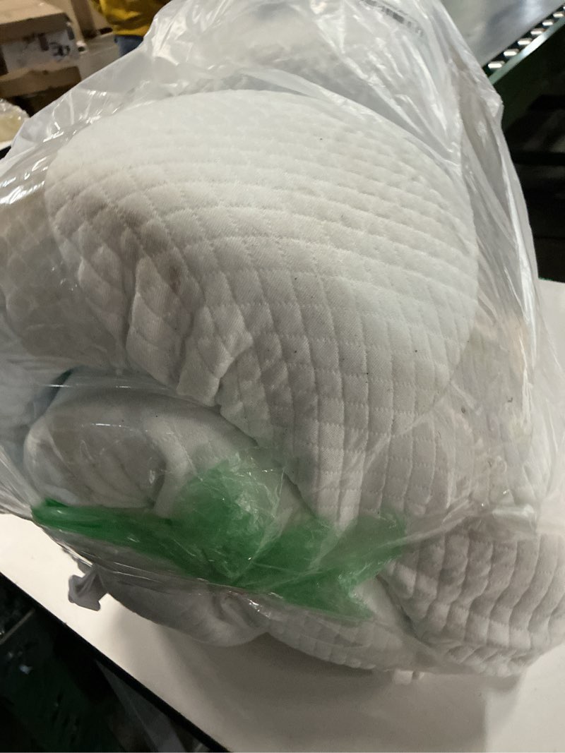 Condition photo showing Good Condition for DUMOS 4 Inch Gel Memory Foam Mattress Topper Twin Size, Cooling Breathable Comfy Mattress Pad for Pa