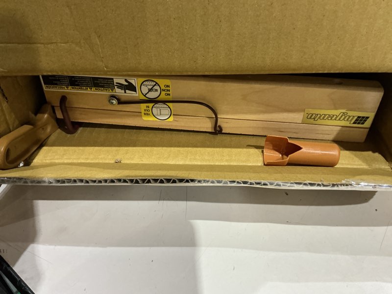 Condition photo showing As Is for swingline 1132 classic trimmer 12in 15sht cap 12-3/4inx12-1/4inx3/4in maple