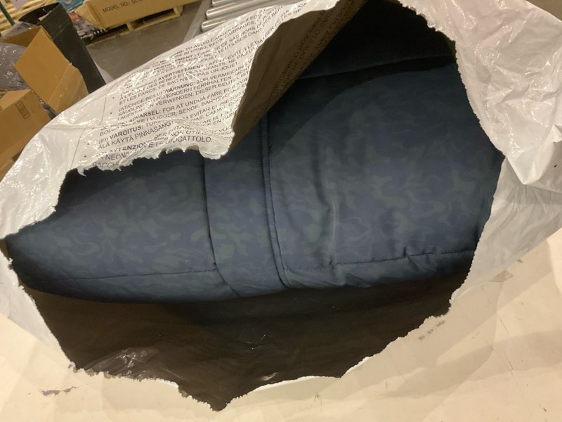 Amazon Essentials Women's Water Repellent Sherpa Lined Hooded Puffer Jacket (Available in Plus Size)