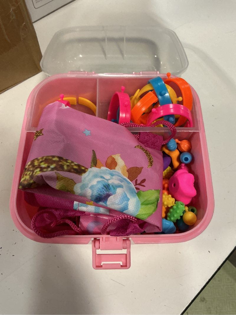 Condition photo showing Good Condition for orian pop beads jewelry making kit for girls, 550+ piece set, pop beads for girls ages 3 and up, fun and colorful snap beads, bracelet making kit, necklaces and rings. great colorful unicorn gift bag