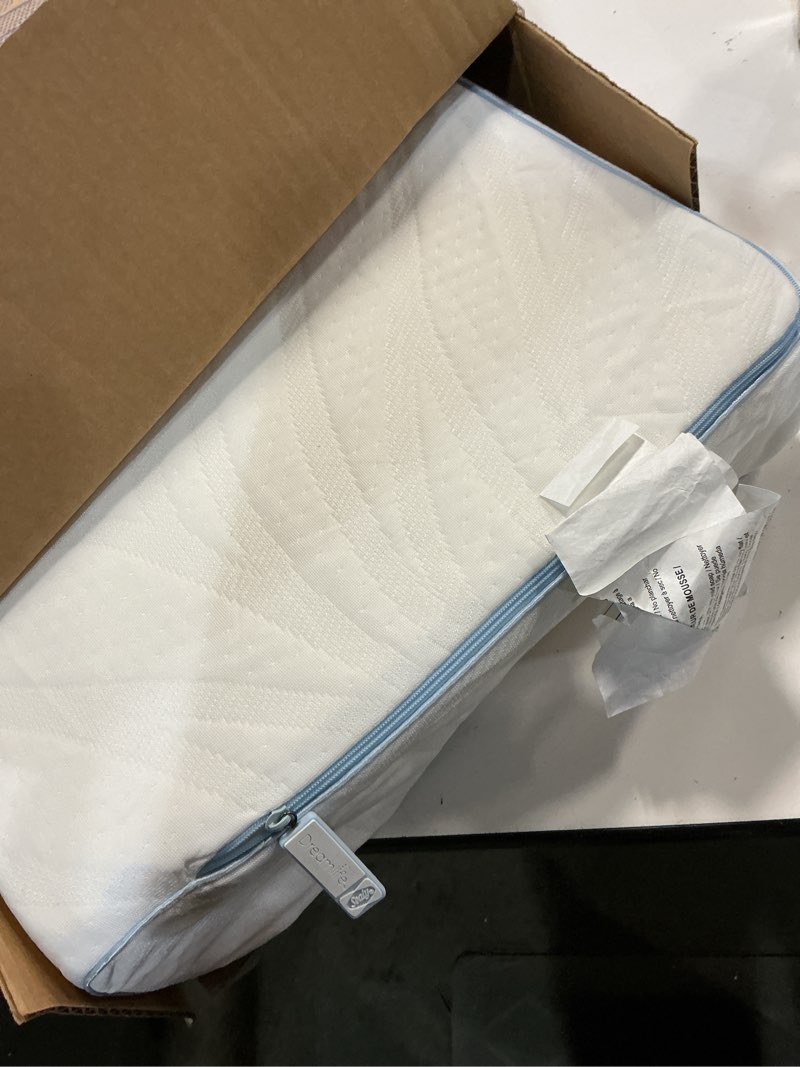 Condition photo showing Good Condition for SEALY Dreamlife Standard Size Contour Memory Foam Pillow with Surface Guard Technology, Removable Machine-Washable Cover, 1 Year Limited Warranty