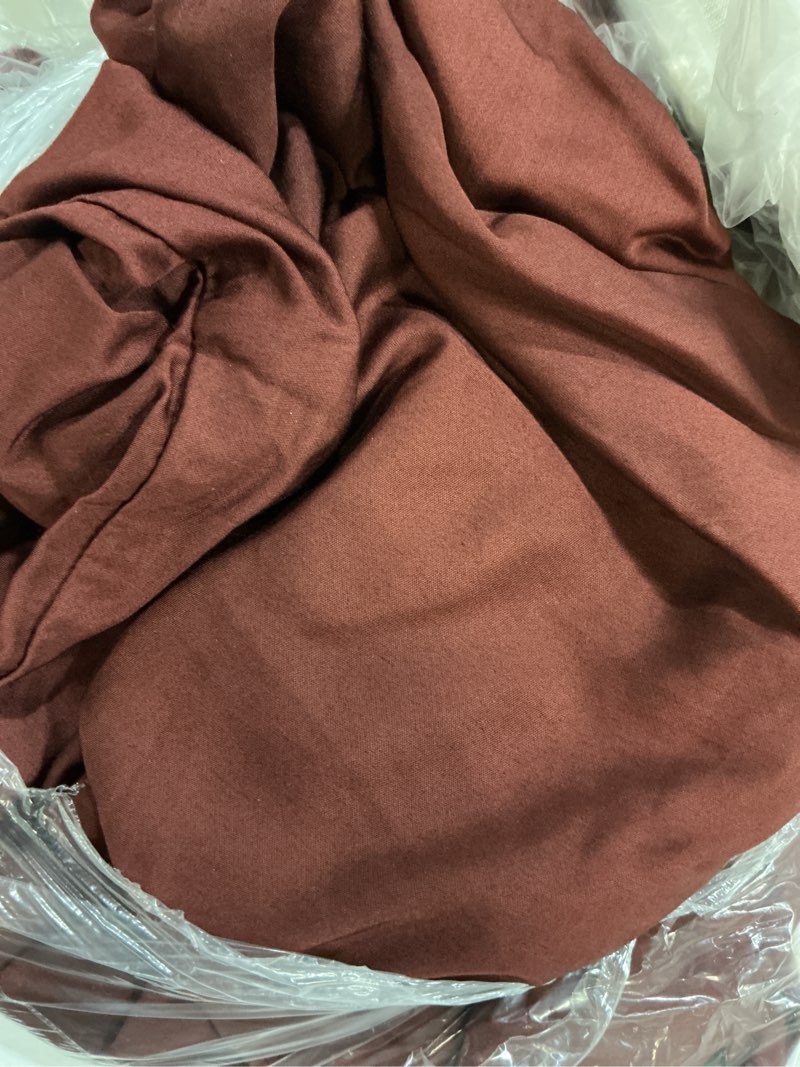 Condition photo showing Good Condition for bamboo pillowcase set, king, burgundy