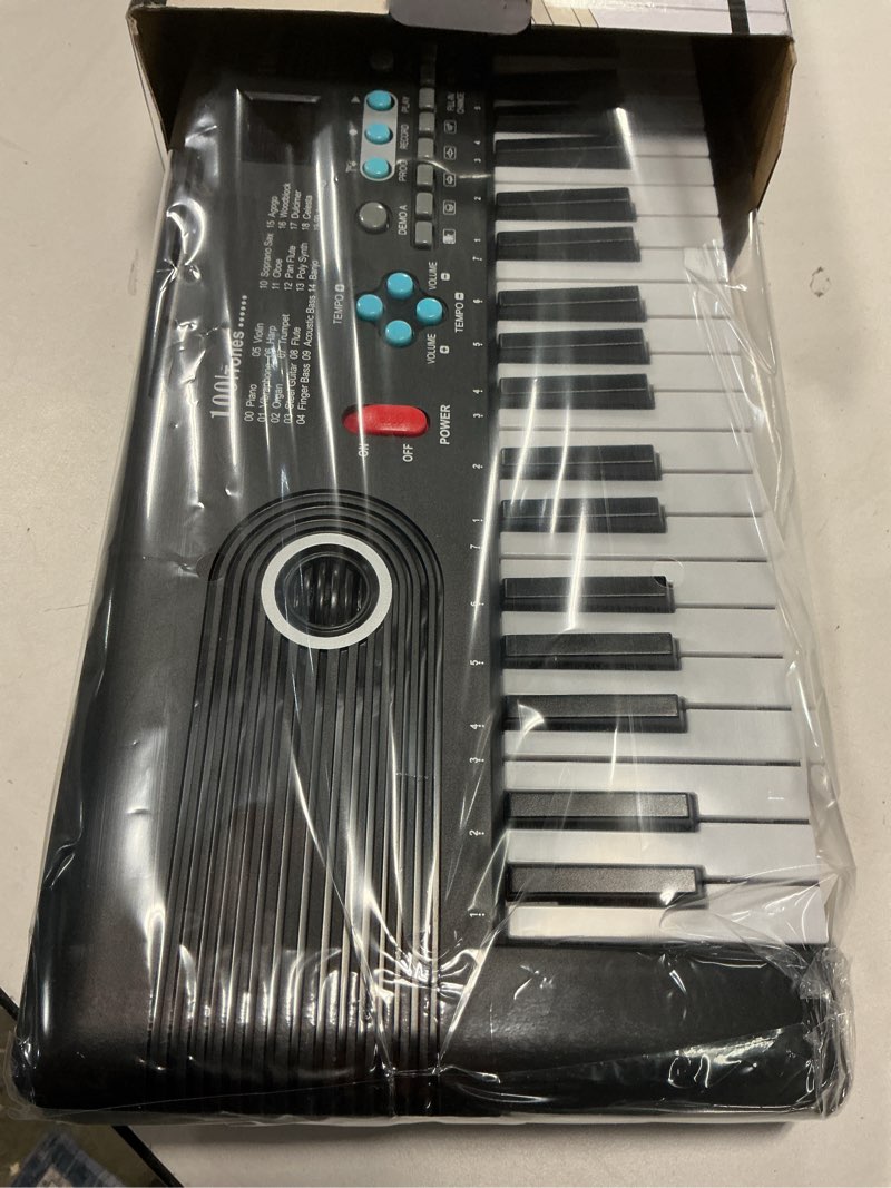 Condition photo showing Good Condition for Keyboard Piano 61 Key Music Electric Piano For Kids Beginner W/Dual Speaker Microphone Portable Digital Piano Birthday Christmas Gifts black 61 key piano