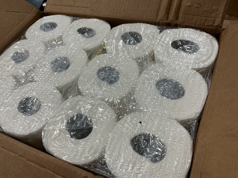 Condition photo showing New/Like New for scott comfortplus toilet paper, 36 triple rolls, 231 sheets per roll, septic-safe, 1-ply toilet tissue double 231 sheets (pack of 36)