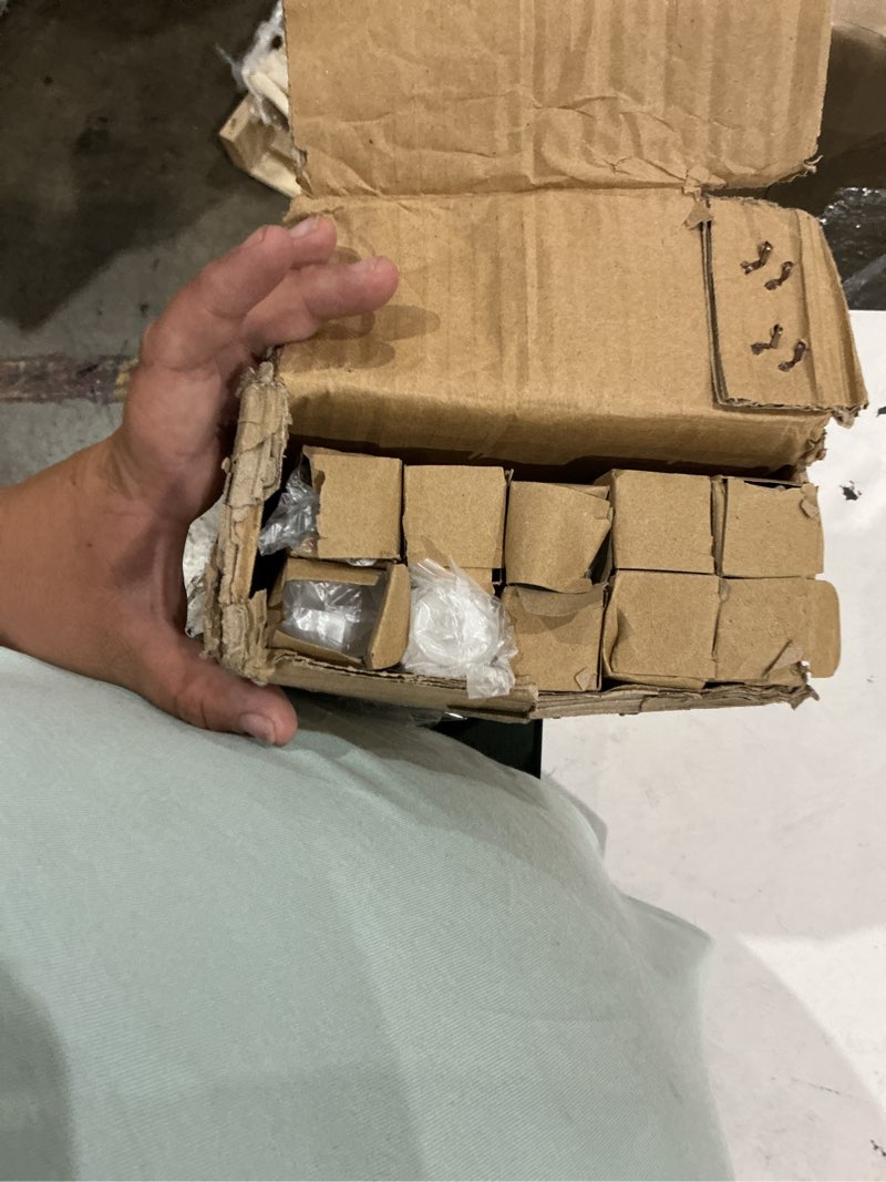 Condition photo showing Good Condition for t8 led tube lights 4ft,4 foot equal to 45.8in,36w 3600lm,f48t12 cw fluorescent tubes replacement t12,single pin fa8,ballast bypass,dual-end power,white 6500k light bulbs for shop,pack of 10