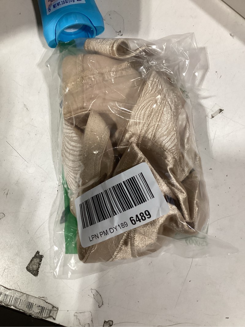 Condition photo showing Good Condition for Playtex Women’s 18 Hour Front Close Extra Back Support Wireless Bra, USE52E 40C Nude 1