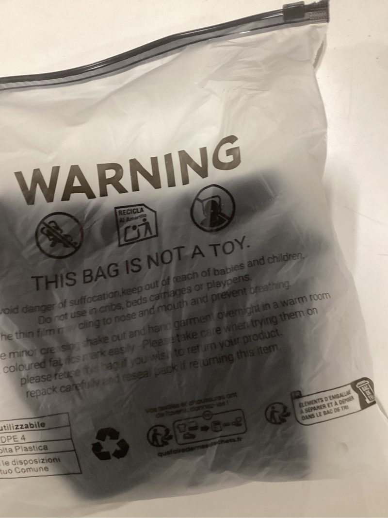 Condition photo showing New/Like New for Verdusa Women's Sexy Ribbed Halter Tops Sleeveless Cropped Going Out Tops for Date Night Small Black