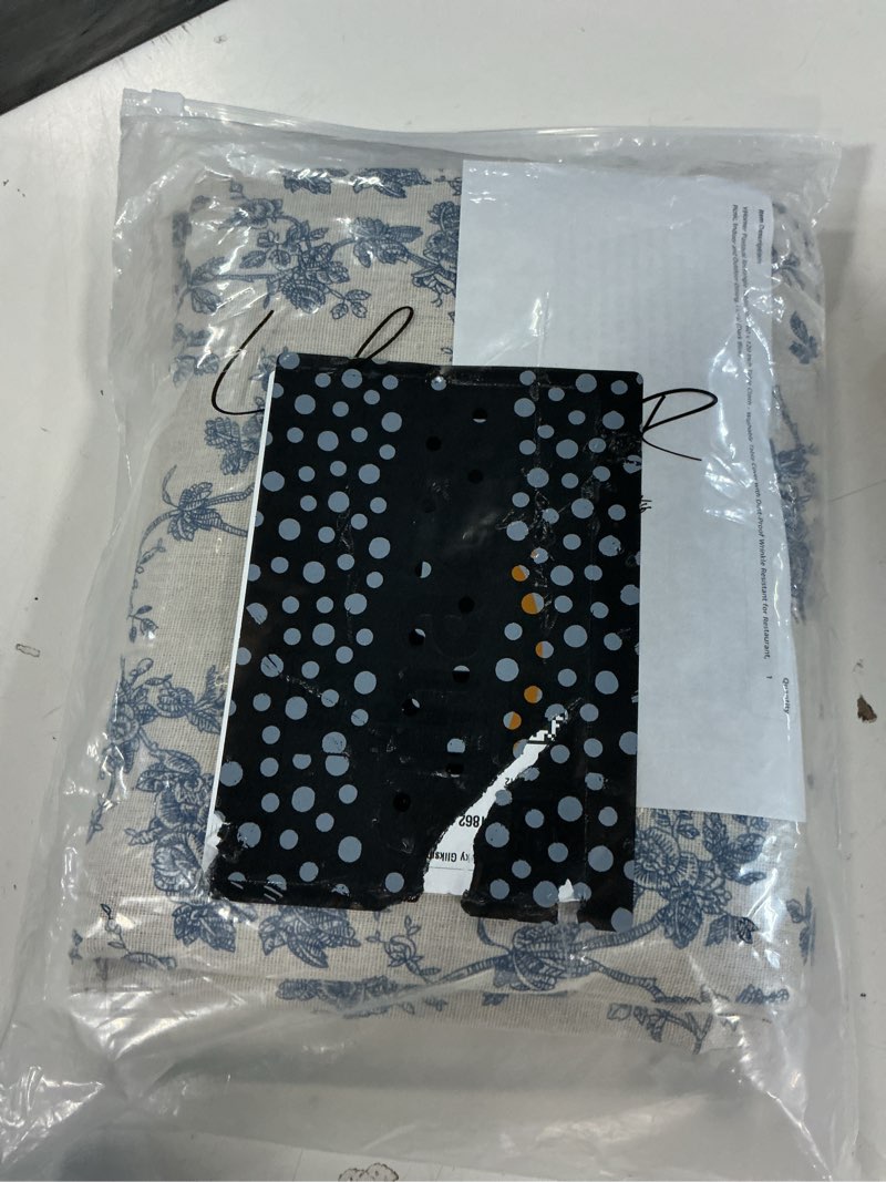 Condition photo showing New/Like New for yihomer pastoral rectangle tablecloth - 60 x 120 inch table cloth - washable table cover with dust-proof wrinkle resistant for restaurant, picnic, indoor and outdoor dining, floral (dark blue) 120" x 60" (rectangular) a - floral (dark blue)