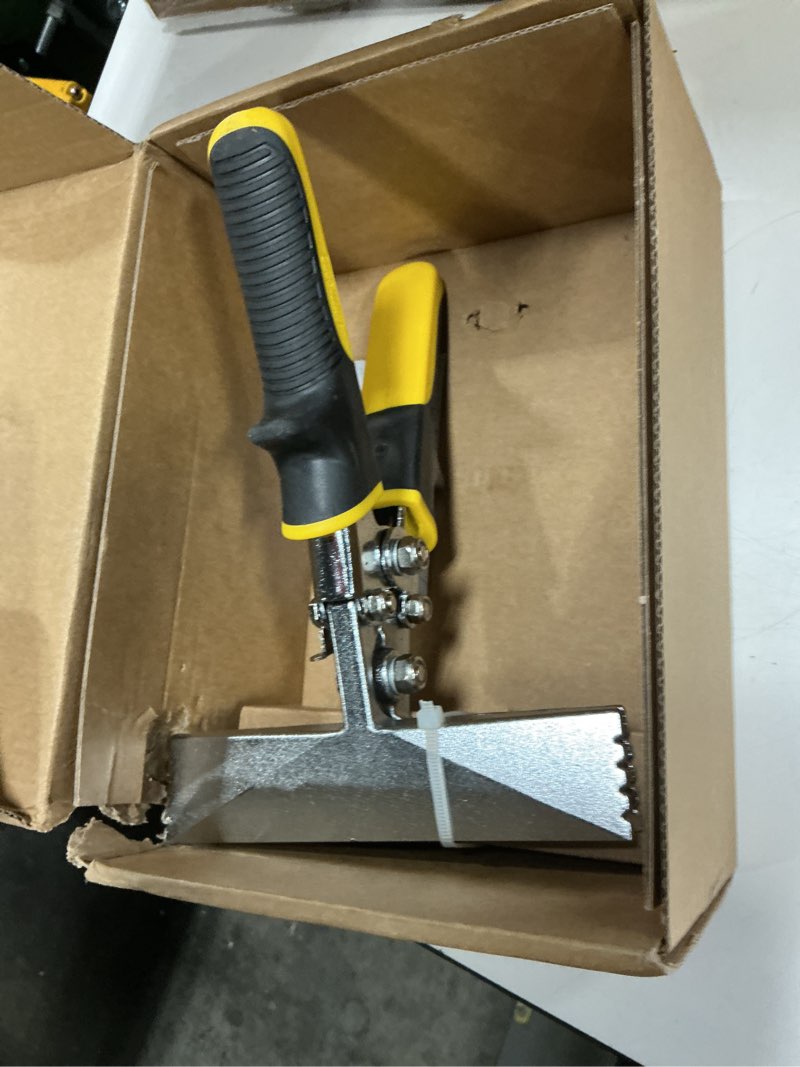 Condition photo showing Good Condition for hurricane sheet metal hand seamer, 6 inch straight jaw bender tools for flattening metal, bending pliers with ergonomic tyregrip handle 6 inch tyregrip ergonomic handle