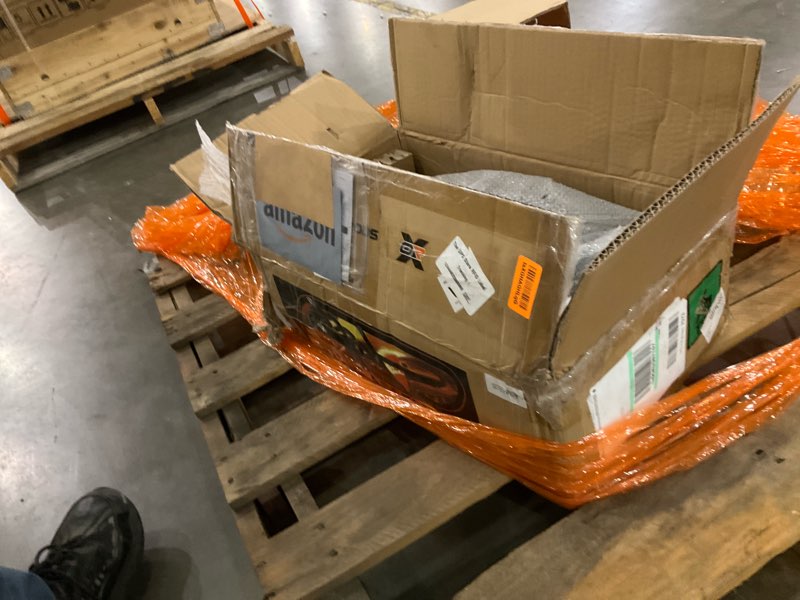 Condition photo showing Good Condition for Pair of struts 