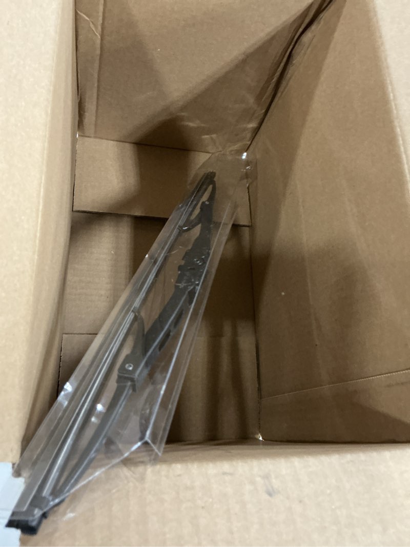 Condition photo showing Good Condition for bosch 40715 microedge conventional wiper blade; 15" - single