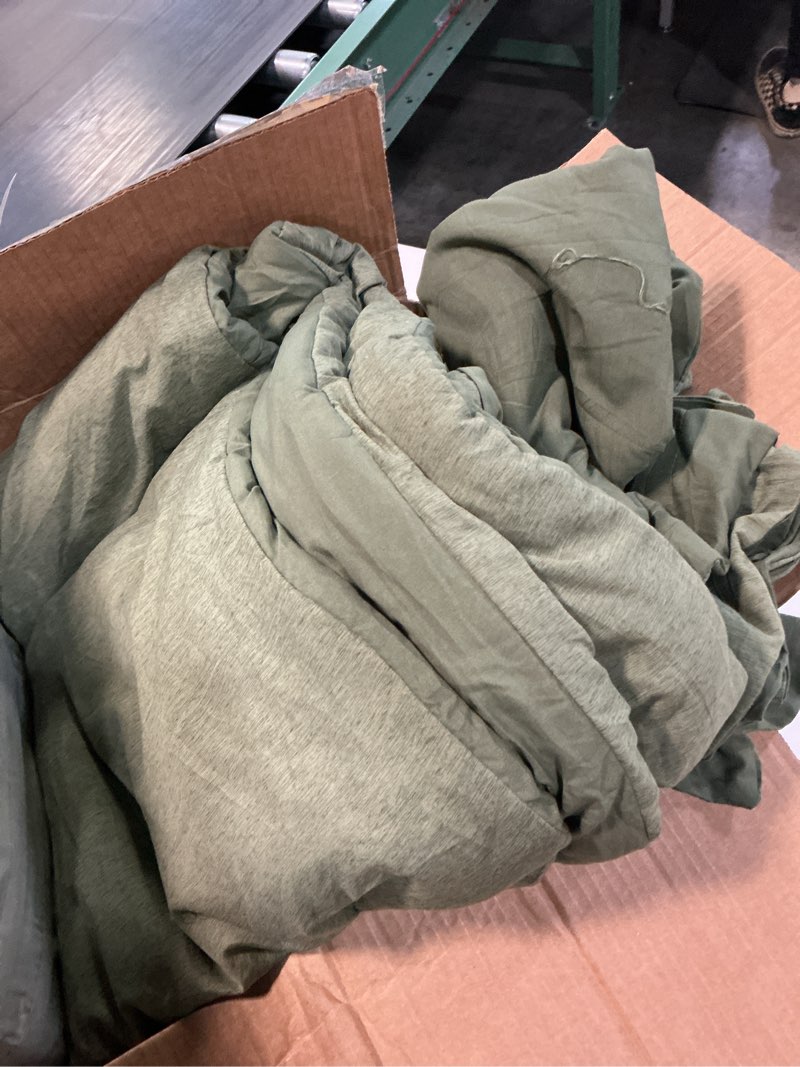 Condition photo showing As Is for Geniospin King Size Comforter Set- 7 Piece Dark Green Textured King Bedding Set, Soft Solid Bed in a Bag for All Season, King Comforter Set with Sheets(Dark Green,102''x90'') Dark Green King (102"x90")