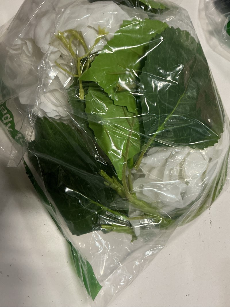 Condition photo showing Good Condition for Veryhome White Hydrangea Artificial Flowers - 3Pcs 22.44In Large Faux Hydrangea Flowers, Latex Real Touch Flowers Fake Hydrangeas for Home Decor Wedding Party Centerpieces Floral Arrangements White 3