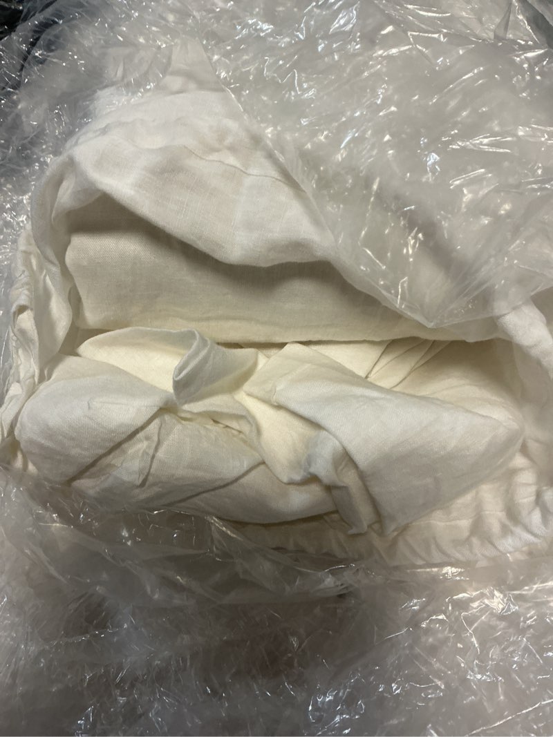 Condition photo showing Good Condition for european linen sheet set, split king, white