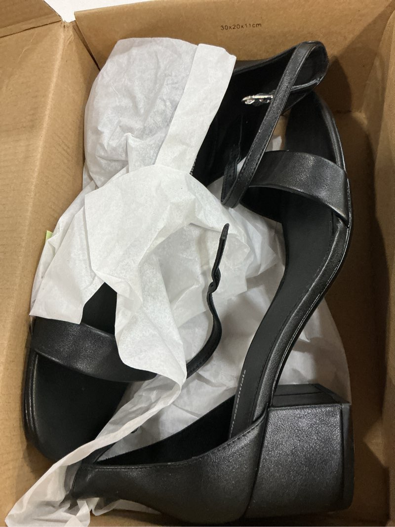 Condition photo showing Good Condition for amazon essentials women's two strap ankle strap block heel sandal 9.5 wide black faux leather