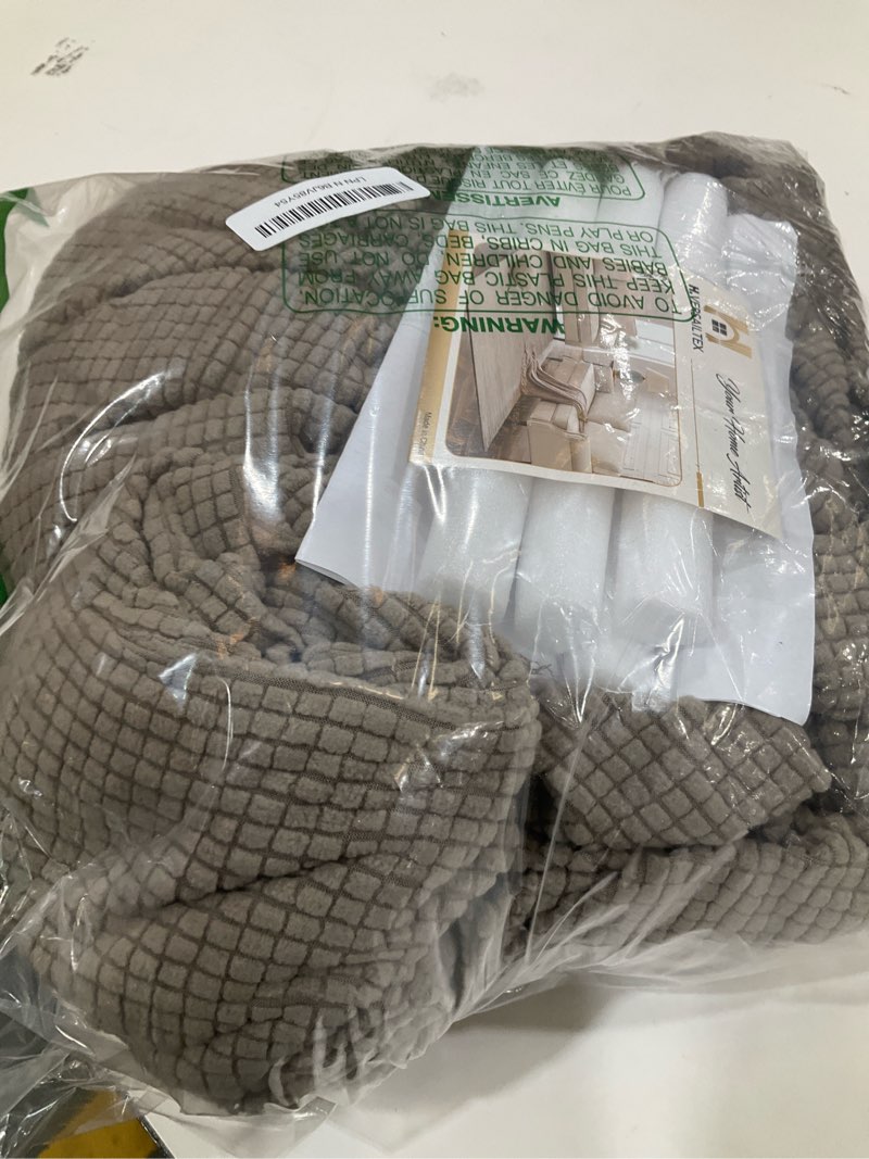 Condition photo showing New/Like New for H.VERSAILTEX Super Stretch Recliner Cover Recliner Couch Covers Recliner Chair Cover Form Fitted Non Slip Reclining Slipcovers for Standard Large Recliner, Soft Thick (1 Pack, Taupe)