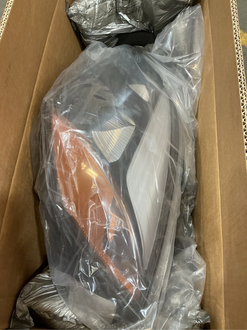 Condition photo showing Good Condition for led headlights compatible with 2018-2023 cascadia black housing, tailored for elite models (driver side (left))