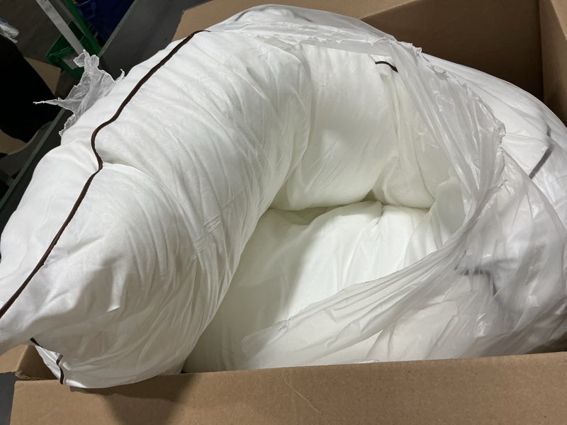 Condition photo showing Good Condition for (similar too) bed pillows - polyester microfiber filling pillow inserts, fluffy supportive breathable high-resilience, no deformation easy to fluff for sleep & couch (1)