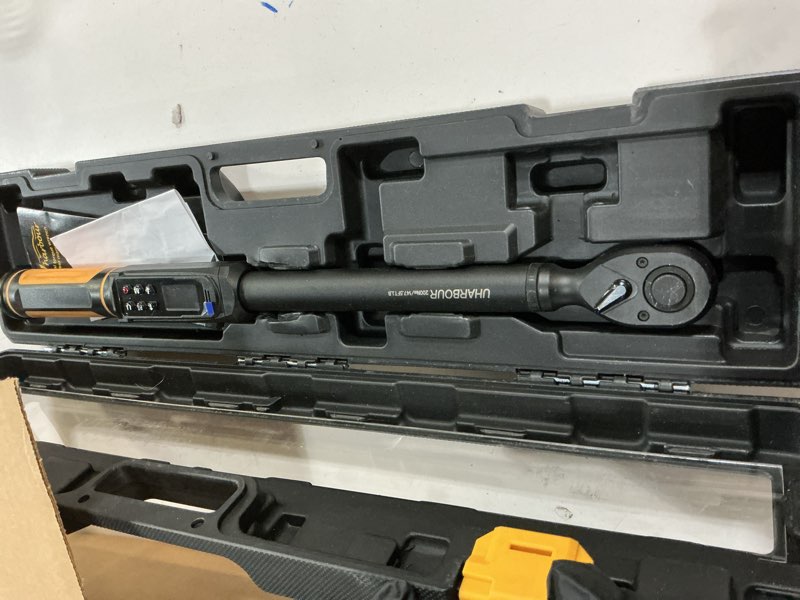 Condition photo showing Good Condition for digital torque wrench 1/2 drive, 2.2-147.5 ft.lb, 1/2 digital torque wrench ±1% accuracy with vibration, buzzer and led alert, suitable for car, motorcycle and bicycle 1/2" drive 2.2-147.5 ft.lbs