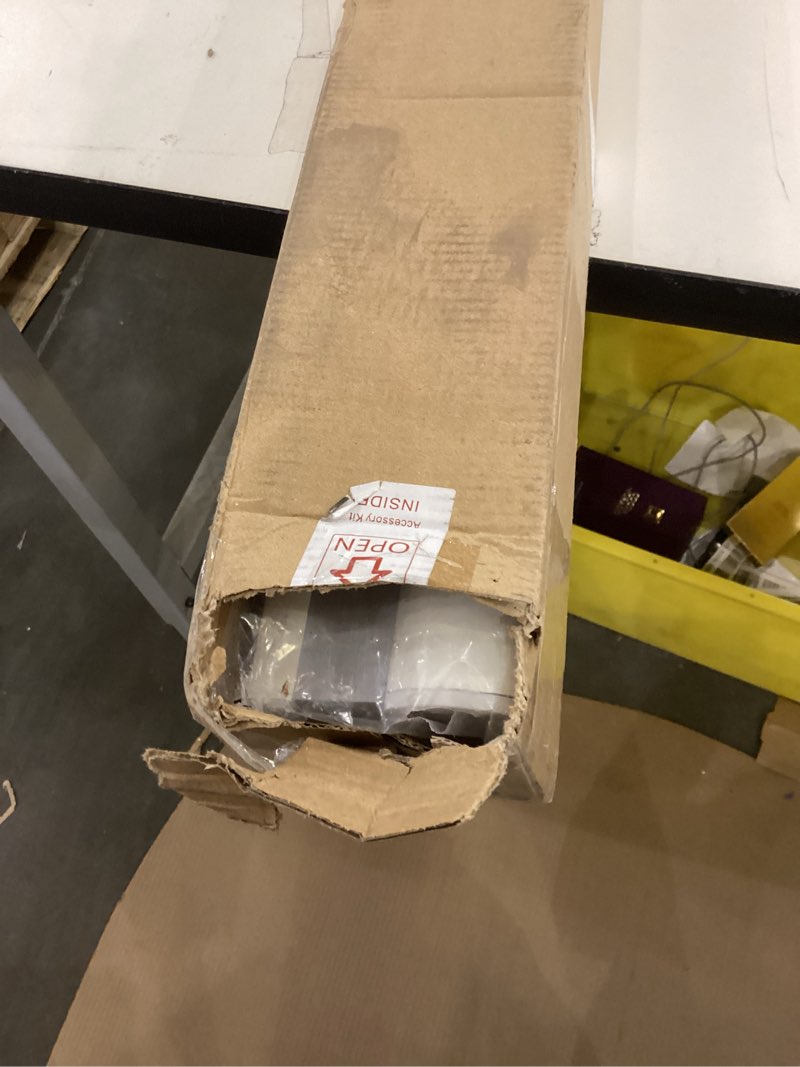 Condition photo showing Good Condition for Cordless window blind