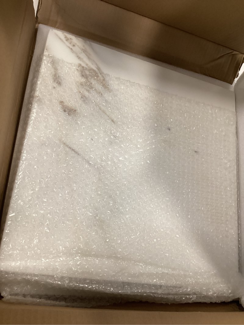 https://lotting-media.assets.bidfta.com/lotting_79c14525-4944-4d5f-8546-2a05fda30609