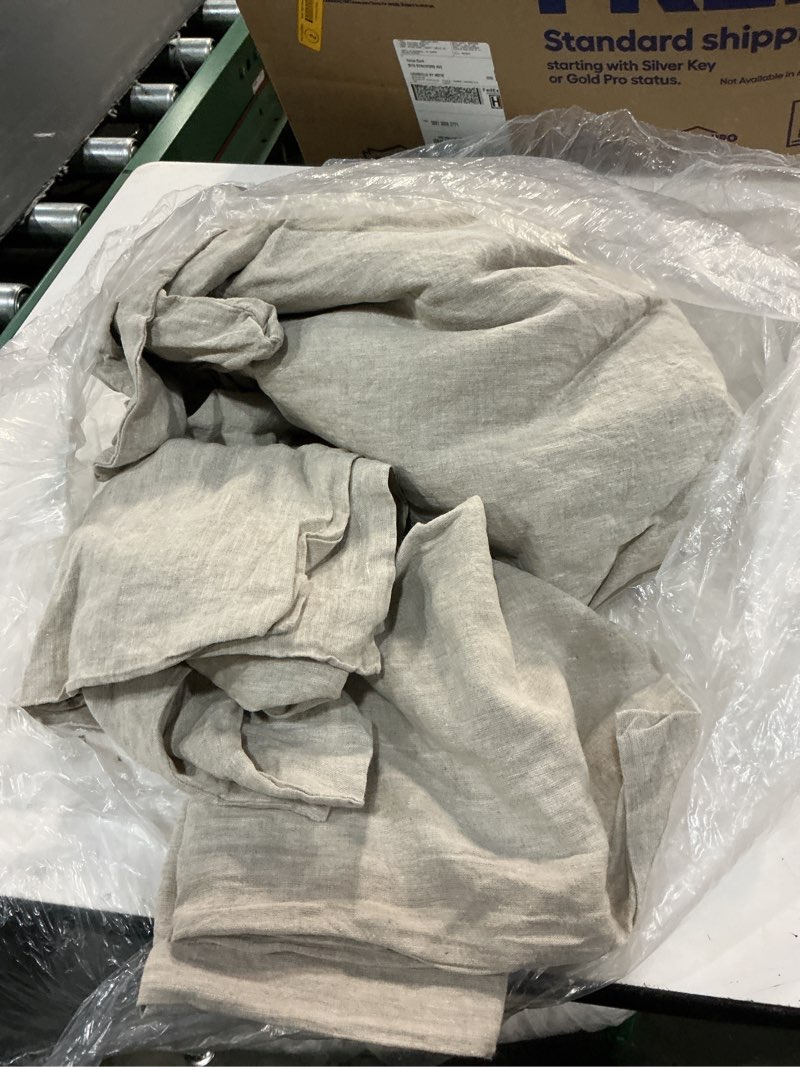 Condition photo showing Good Condition for quince european linen duvet cover set, full/queen, natural chambray